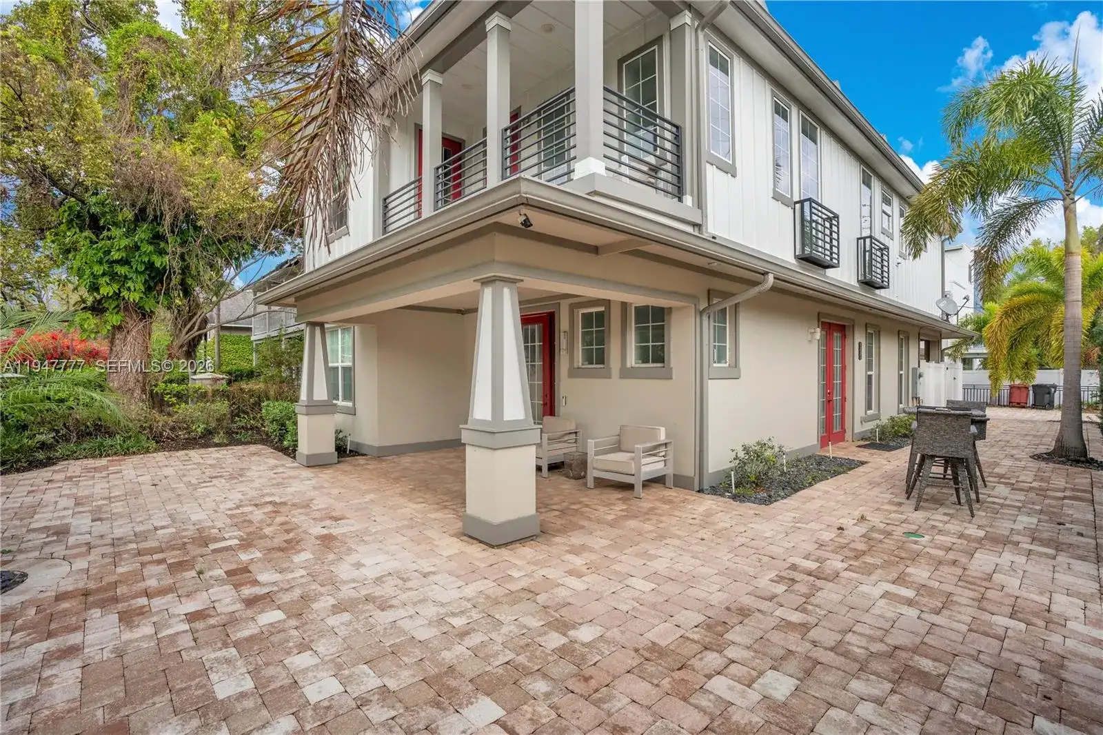 555 Peachtree Rd, Orlando FL 32804 photo 2