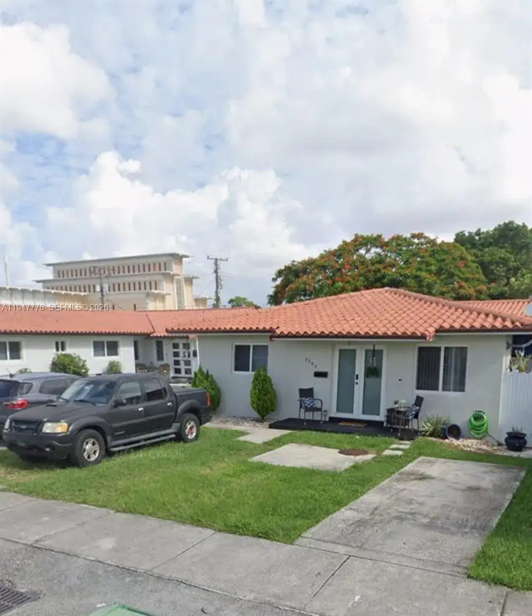 9595 SW 39th St, Miami FL 33165 photo 4