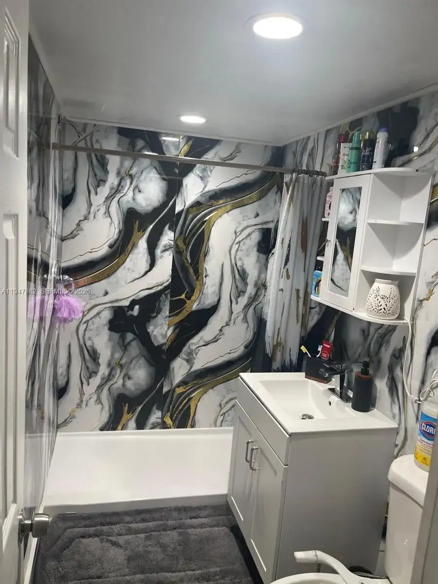 13110 SW 10th ST, Miami FL 33184 photo 5