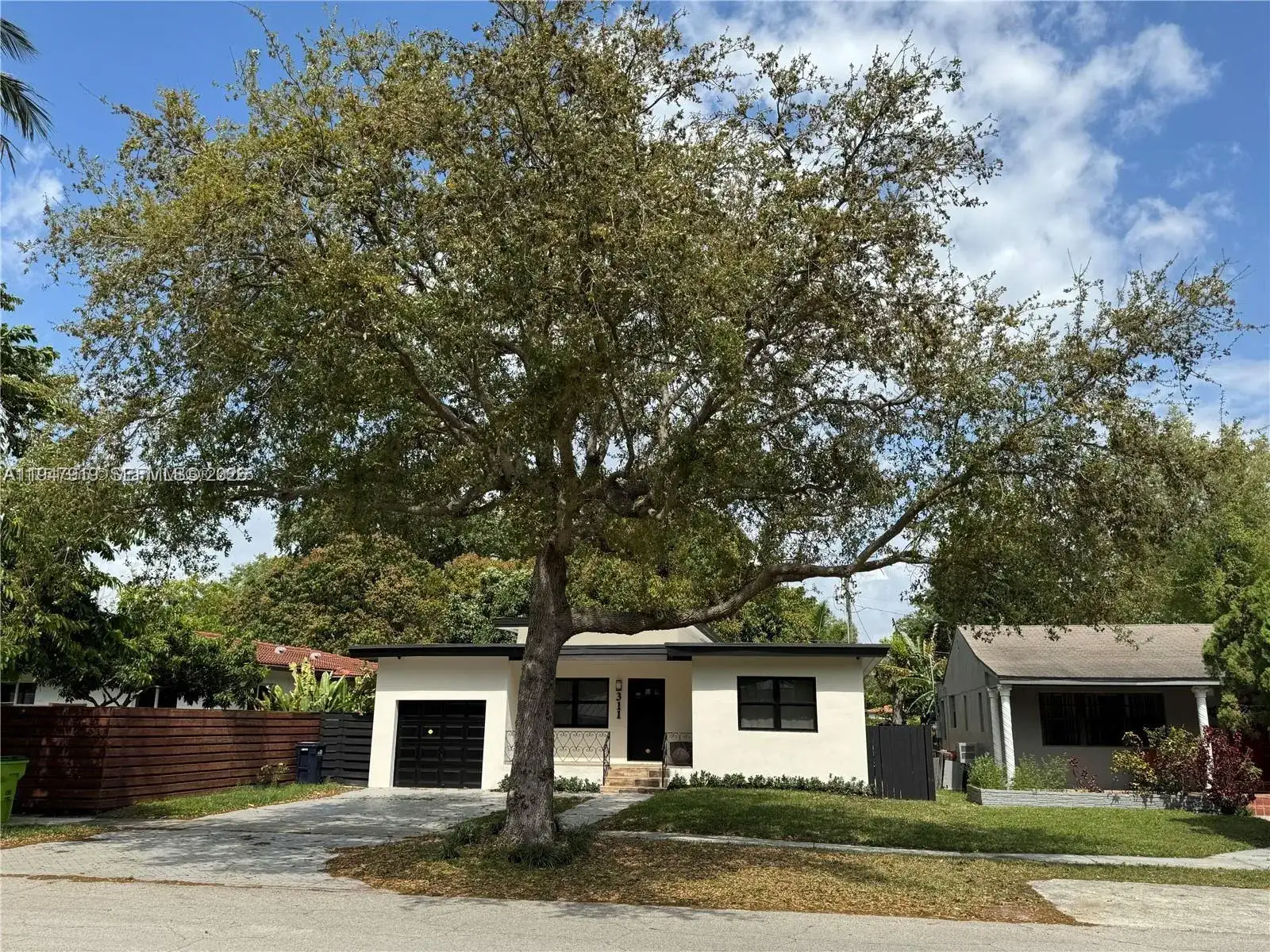 311 NE 90th St, El Portal FL 33138 photo 2