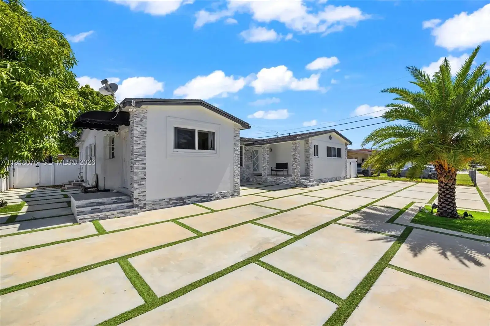 8631 SW 16th Ter, Miami FL 33155 photo 3