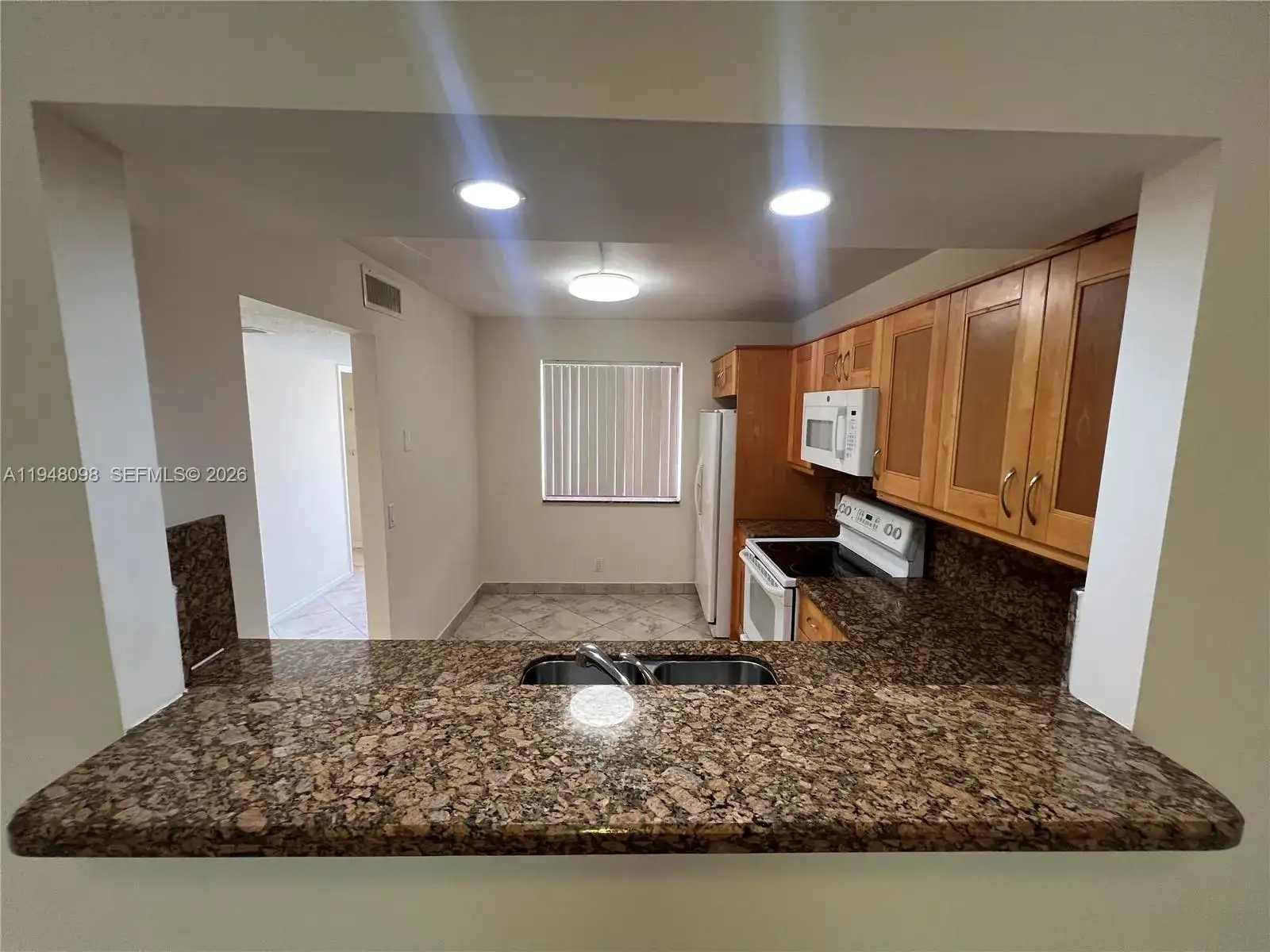 379 Lakeview Dr # 205, Weston FL 33326 photo 4