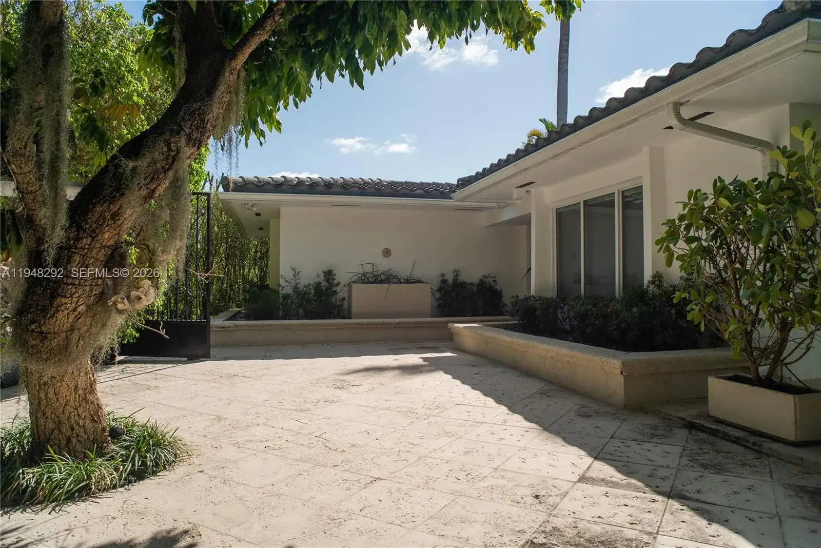 2110 Keystone Blvd, North Miami FL 33181 photo 4