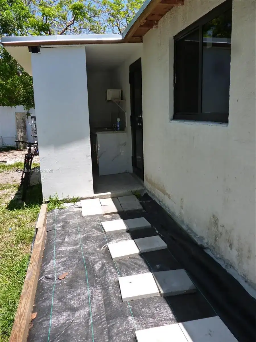 4611 SW 19th St # 1, West Park FL 33023 photo 4