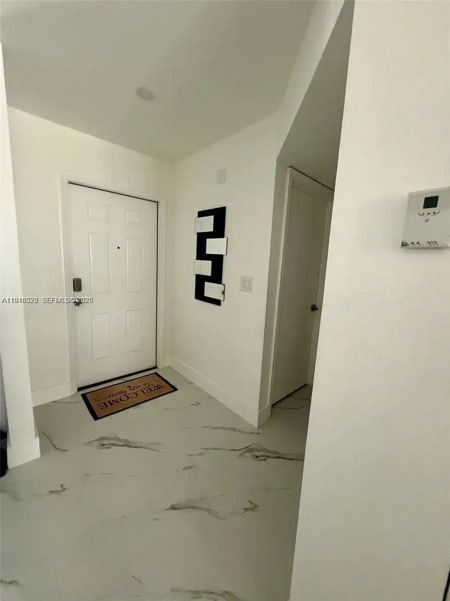 14085 SW 179th Ter, Miami FL 33177 photo 4