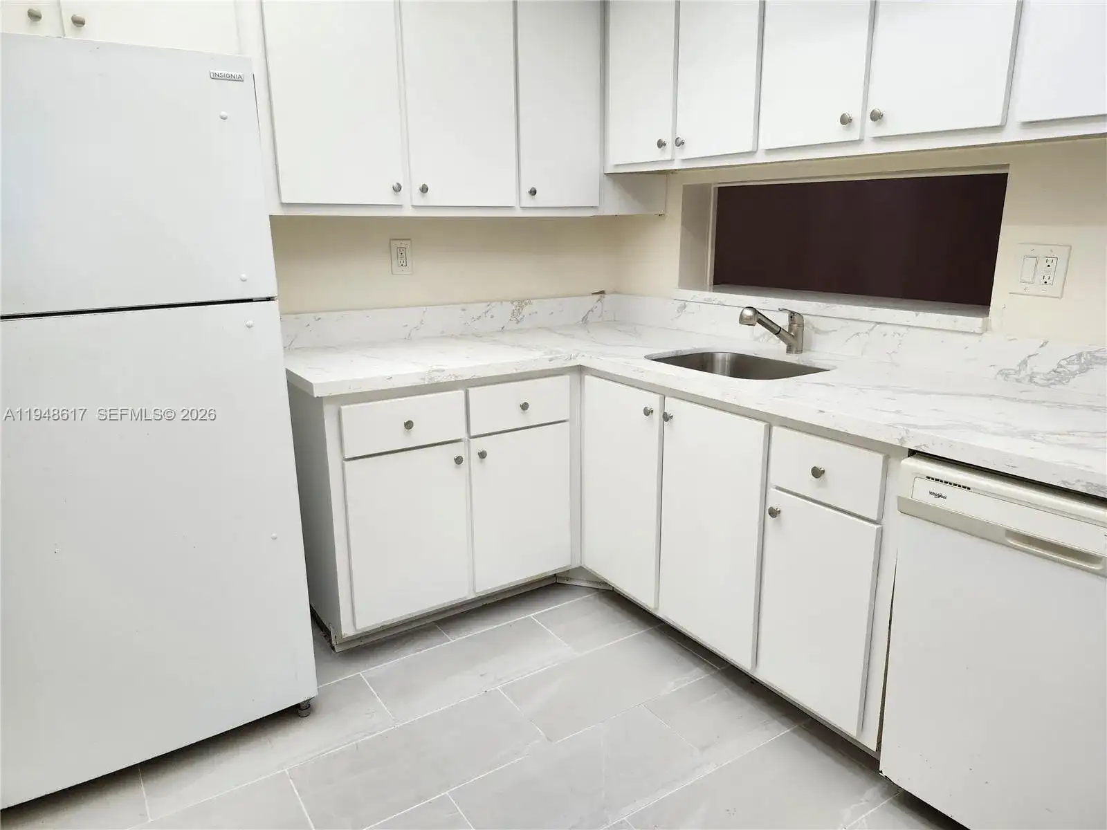 8520 SW 133rd Ave Rd # 415, Miami FL 33183 photo 3