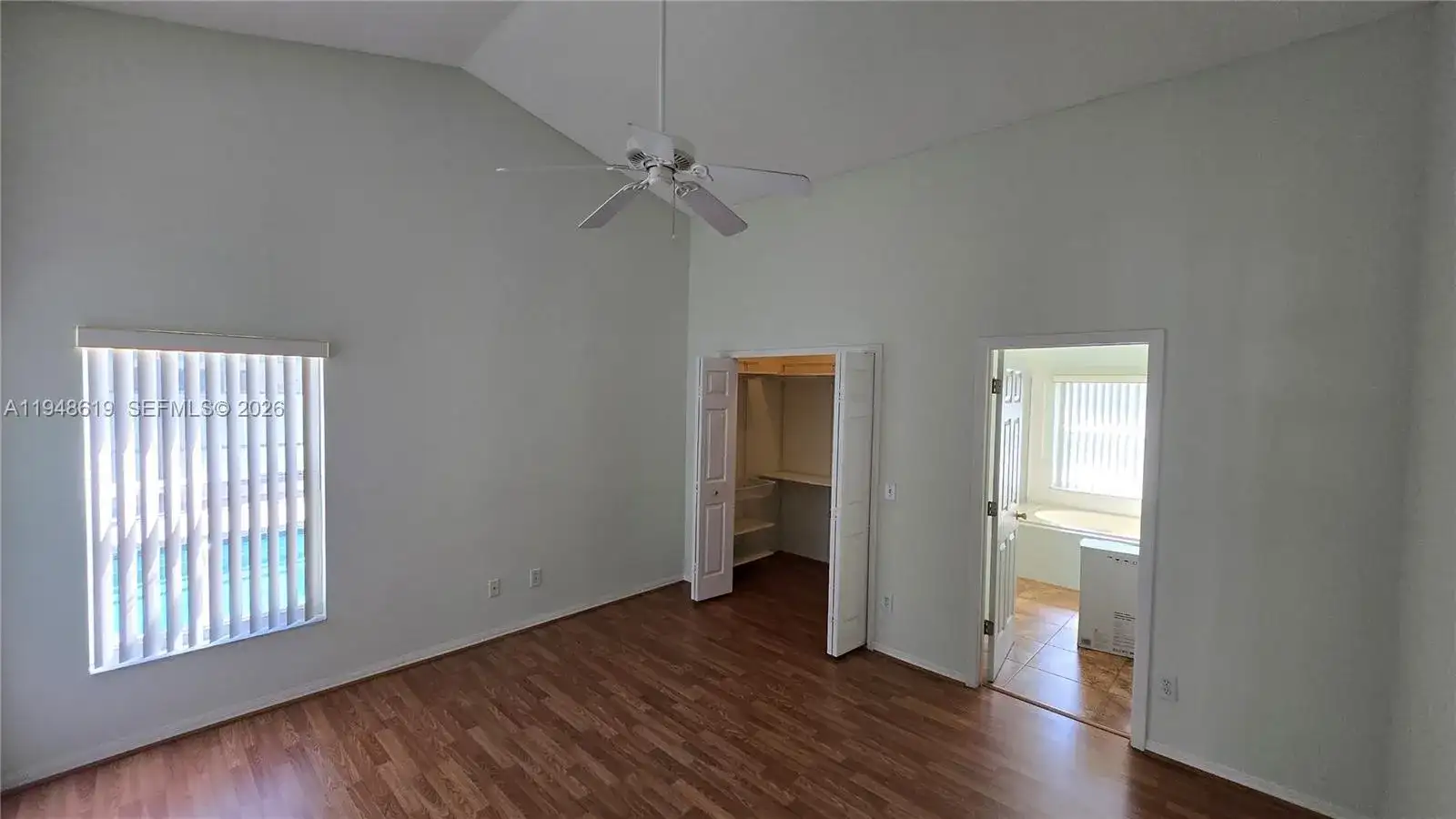 180 Laurel Ridge Pass, Davenport FL 33897 photo 5