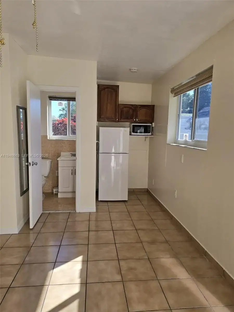 15764 SW 303rd Ter, Homestead FL 33033 photo 3