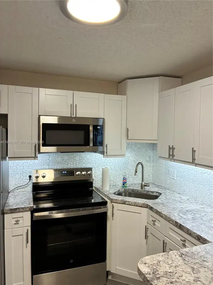 fl NE 5th st # 115, Winter Haven FL 33881 photo 2