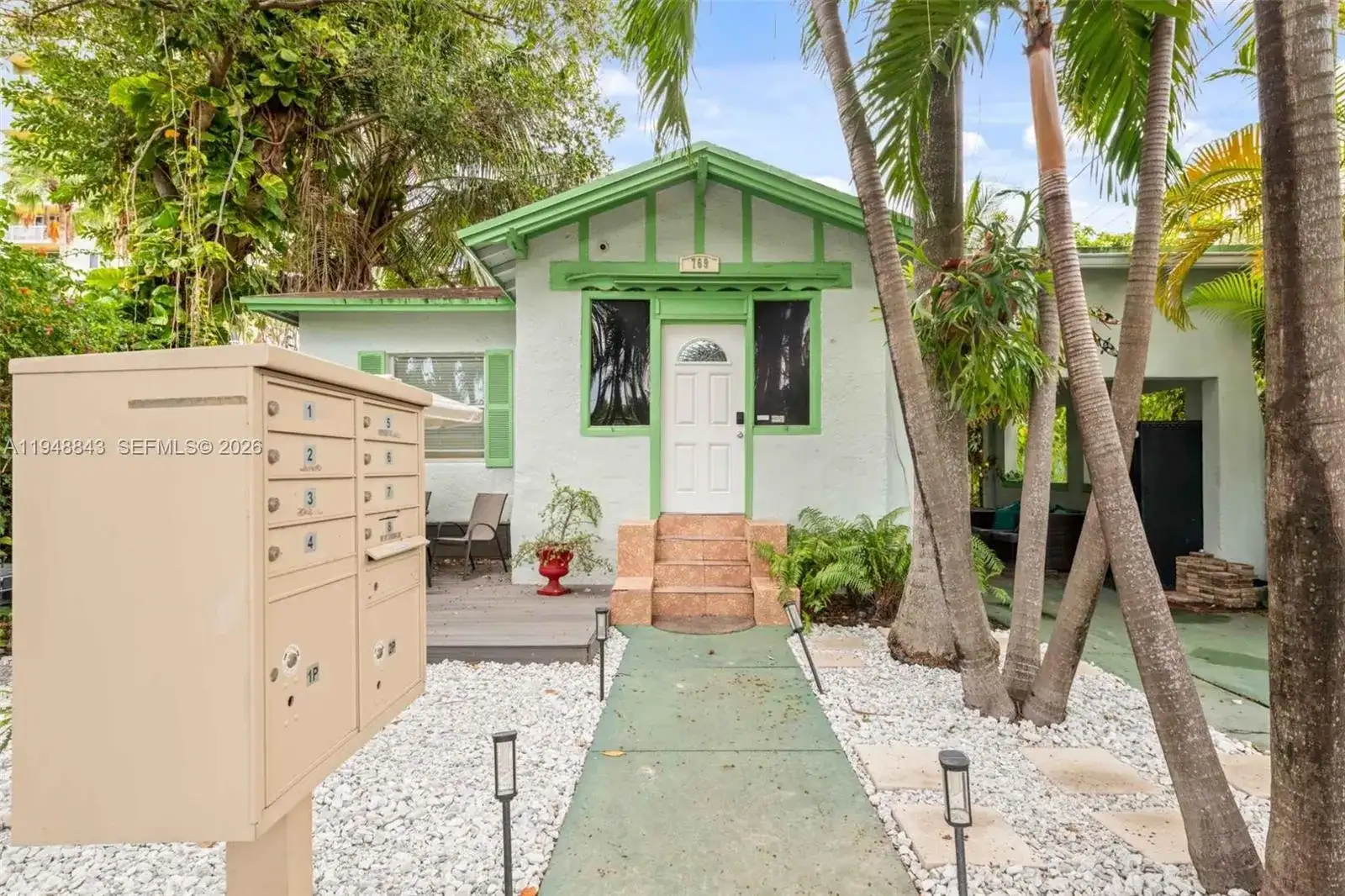 769 NW 10th, Miami FL 33136 photo 2