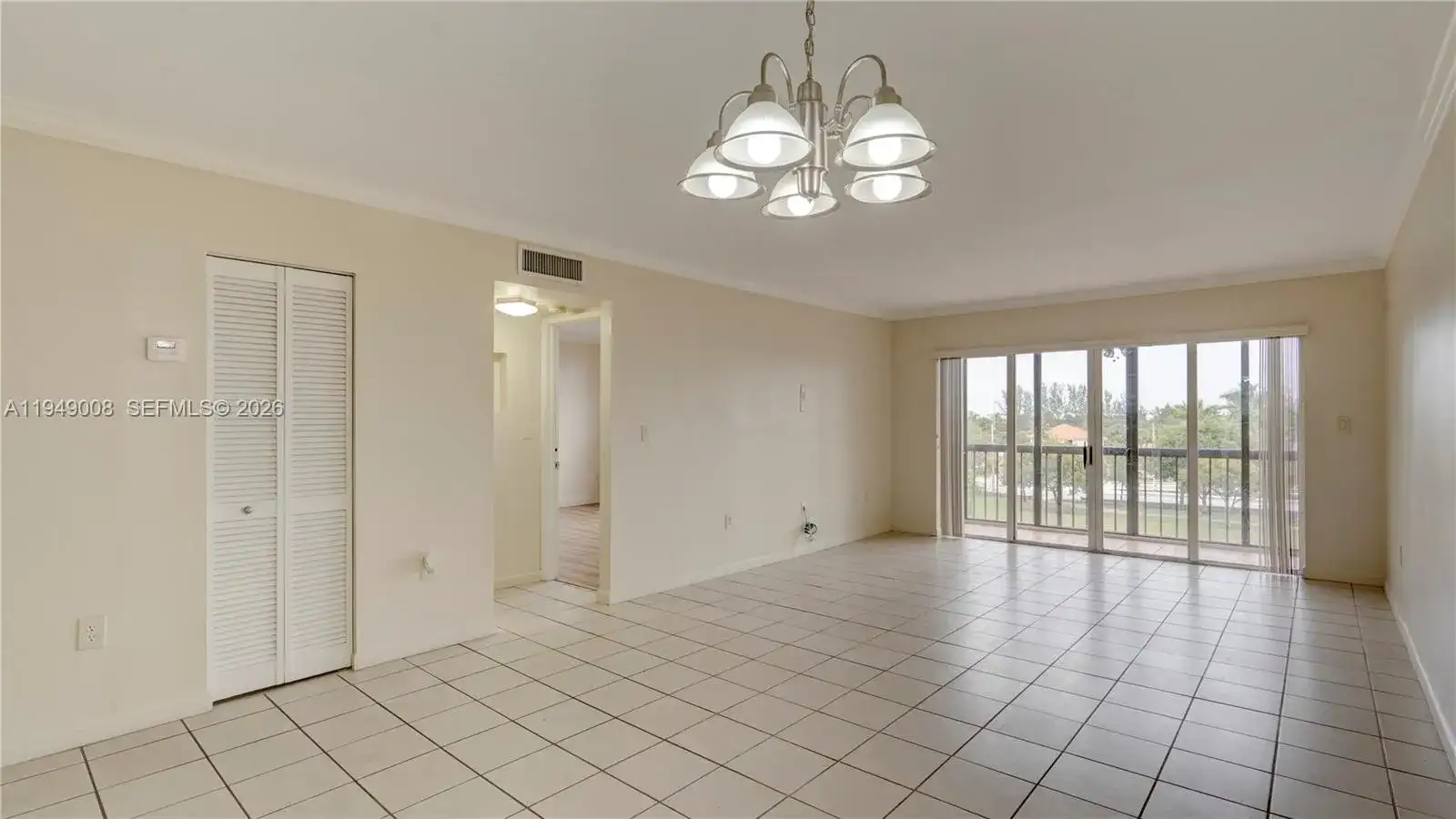 10155 NW 9th St Cir # 401, Miami FL 33172 photo 4