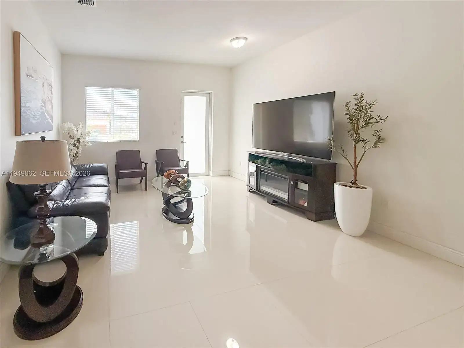 17931 SW 152nd Ave, Miami FL 33187 photo 4