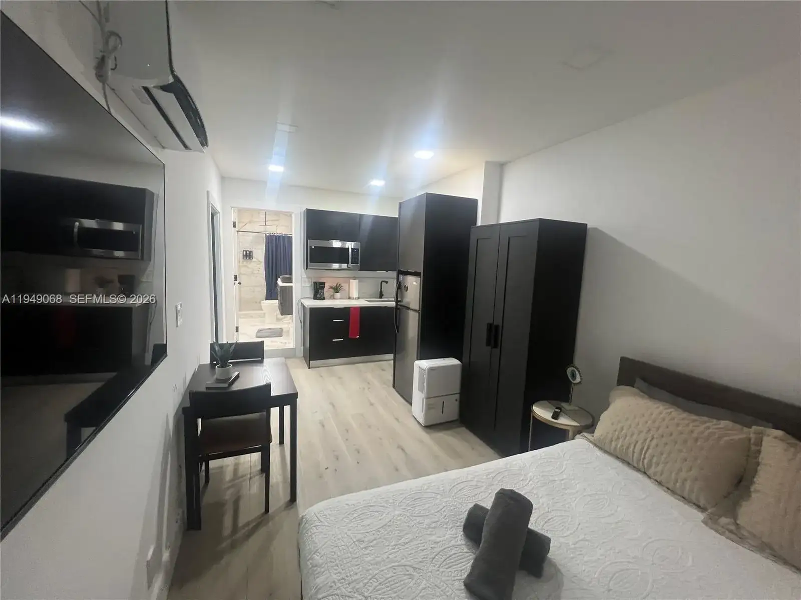 2723 SW 13th St, Miami FL 33145 photo 2
