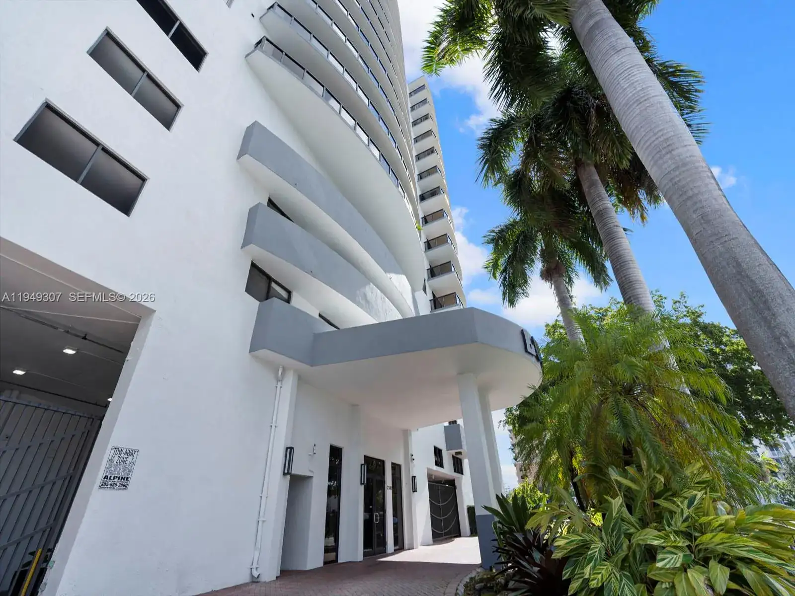 2301 SW 27th Ave # 1403, Miami FL 33145 photo 3