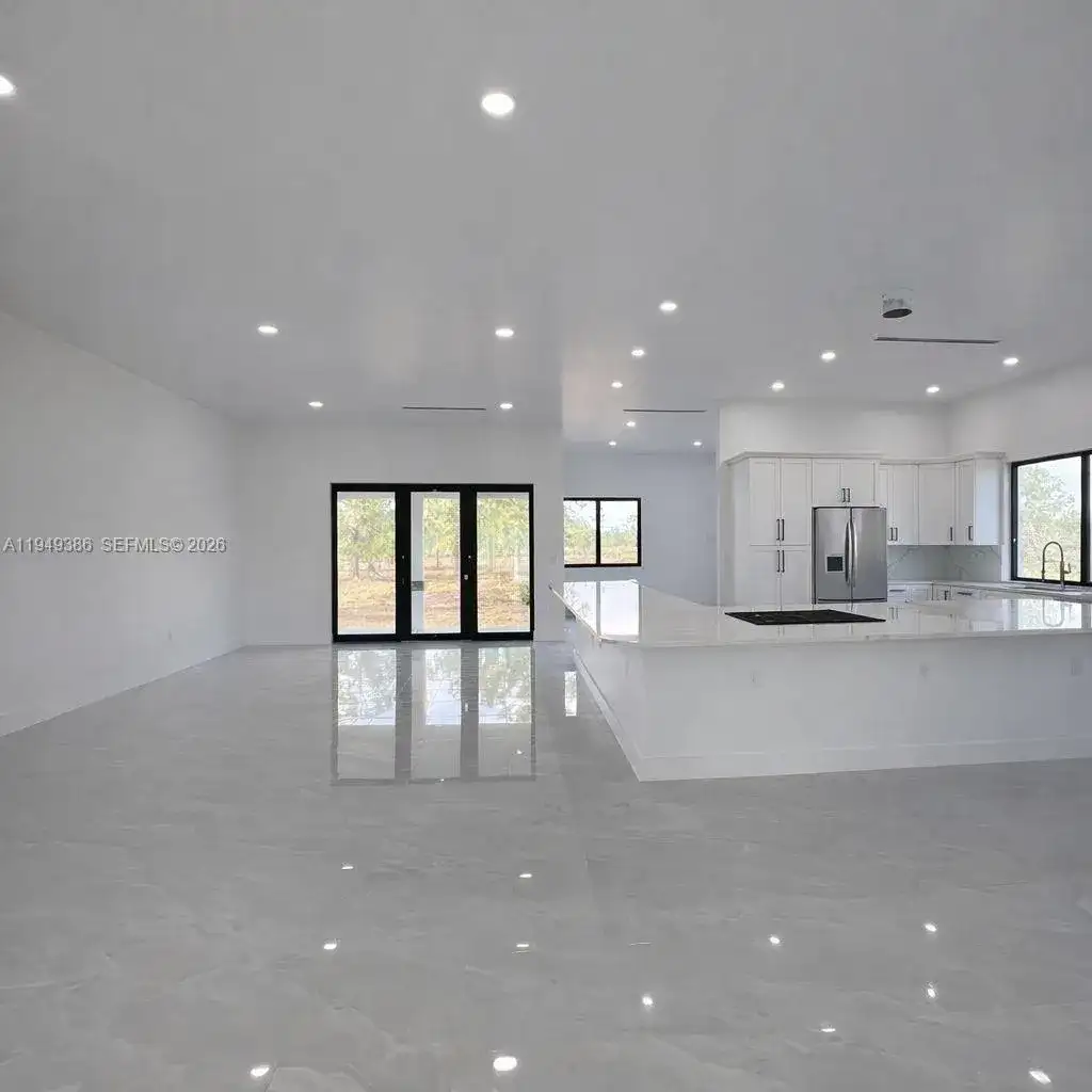 3985 Everglades Blvd N, Naples FL 34120 photo 3