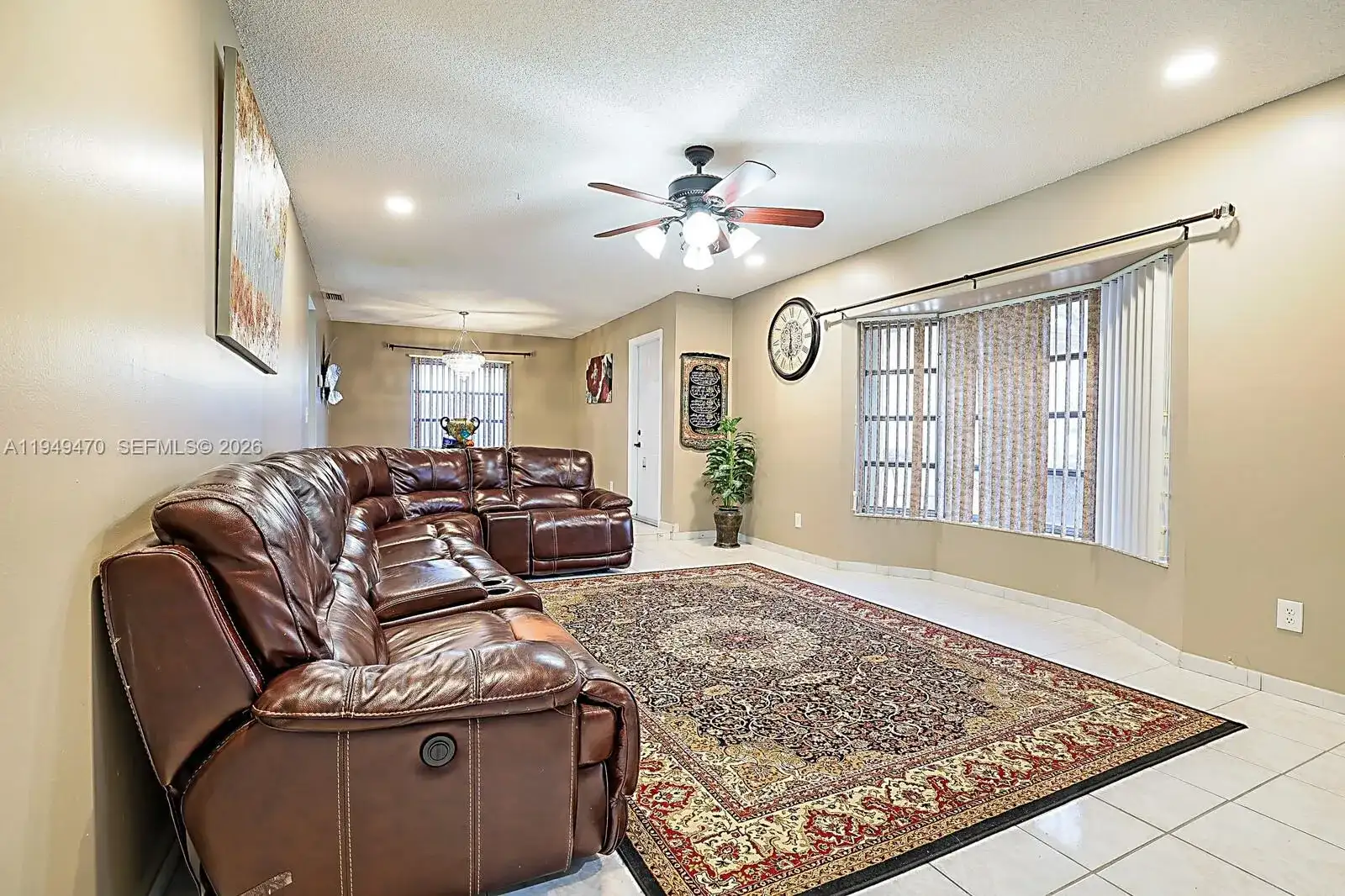 2210 NW 91st Ter, Pembroke Pines FL 33024 photo 5