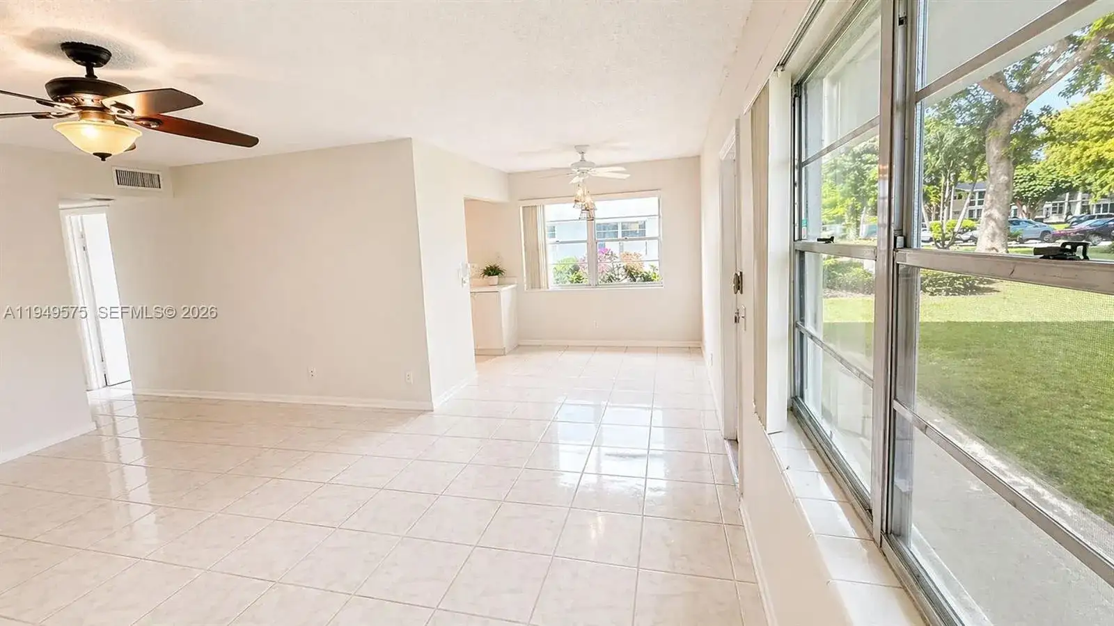 573 Durham U # 573, Deerfield Beach FL 33442 photo 3