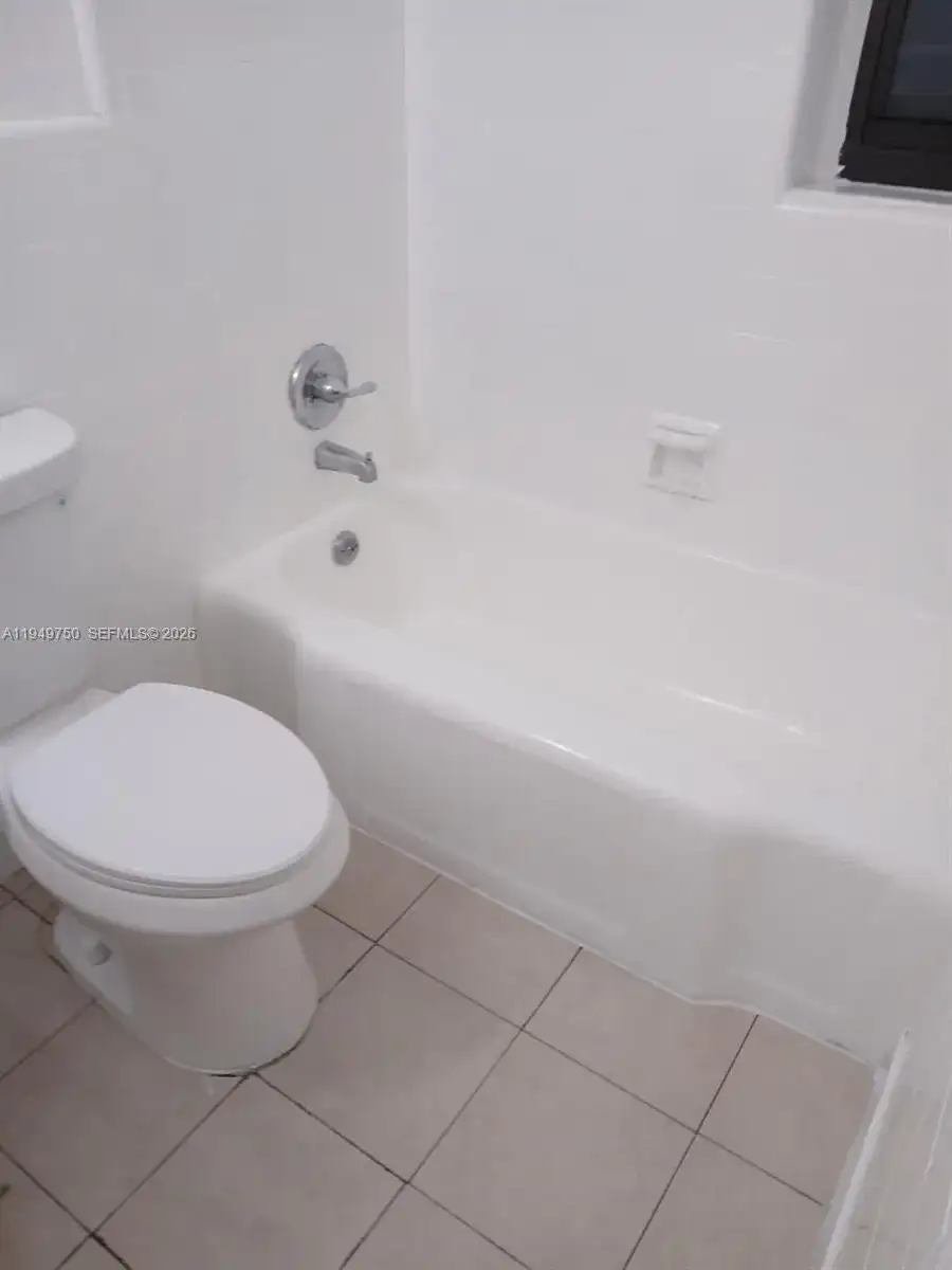 505 NE 82nd St # 9, Miami FL 33138 photo 4