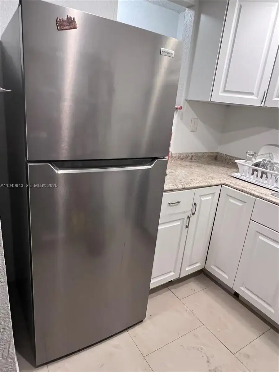3640 NW 9th St # 509, Miami FL 33125 photo 5