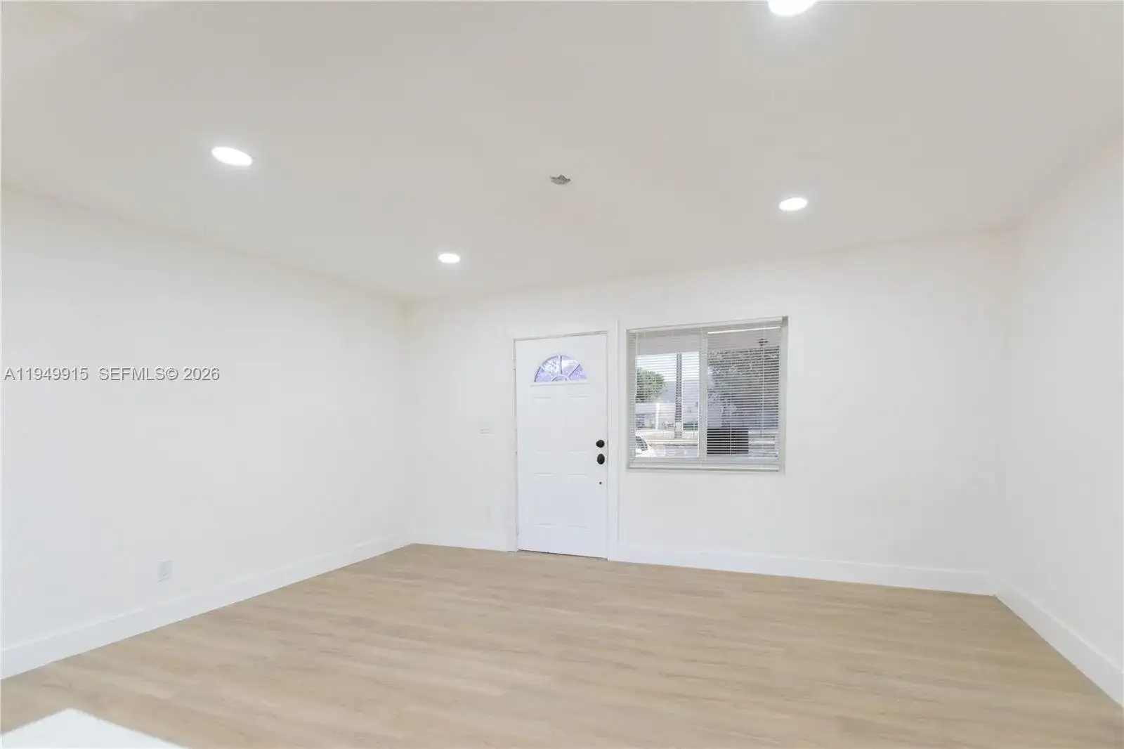 1167 NW 9th Ave, Fort Lauderdale FL 33311 photo 2