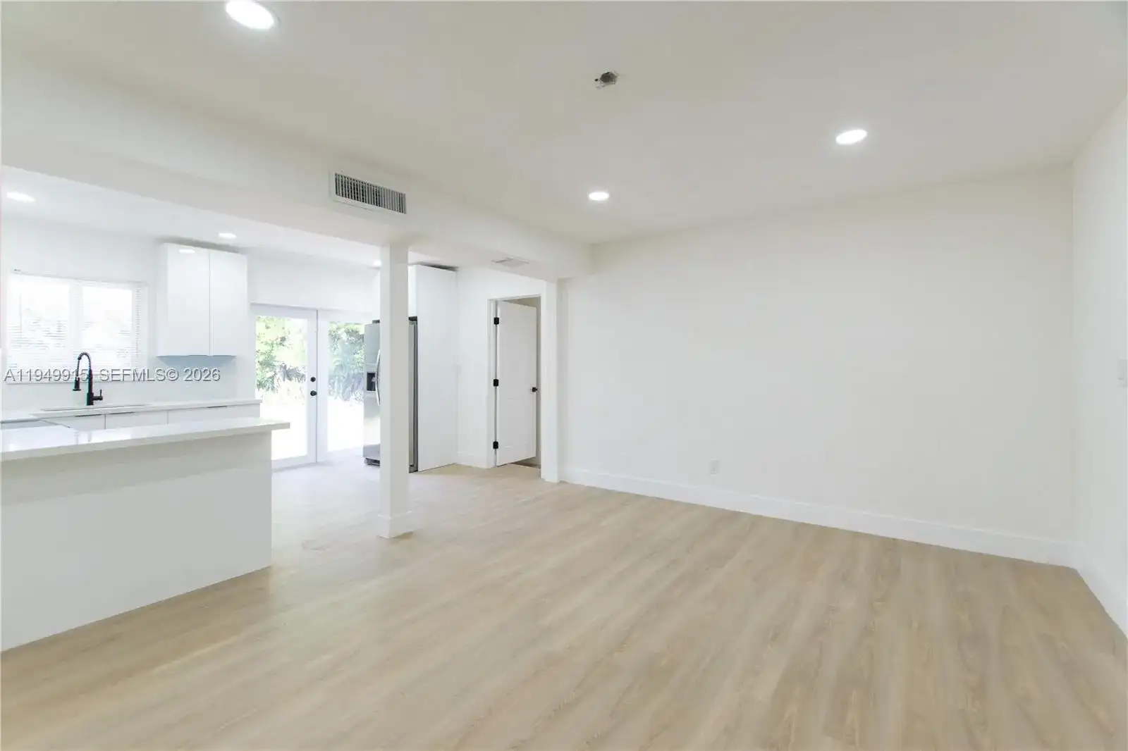 1167 NW 9th Ave, Fort Lauderdale FL 33311 photo 3