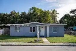 13645 NW 3rd Ave, North Miami FL 33168 photo 2