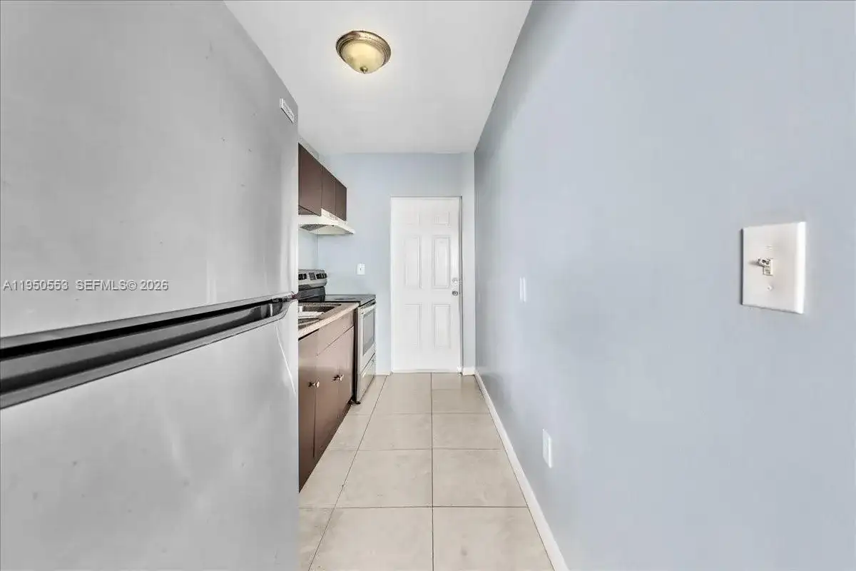 365 NW 8th St # 202, Miami FL 33136 photo 3