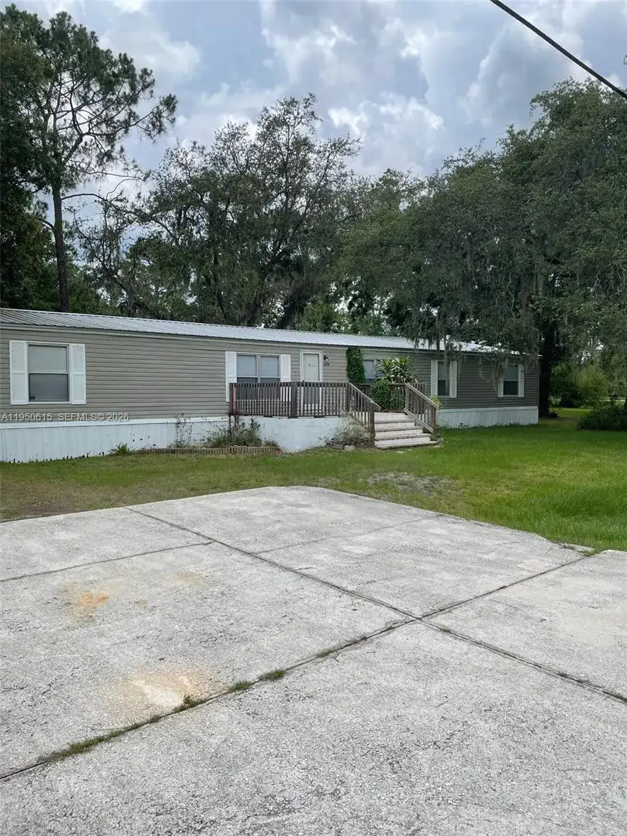 8638 Gibson Oaks Dr # 0, Lakeland FL 33809 photo 2