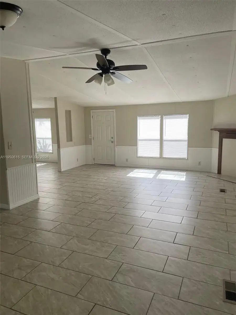 8638 Gibson Oaks Dr # 0, Lakeland FL 33809 photo 3