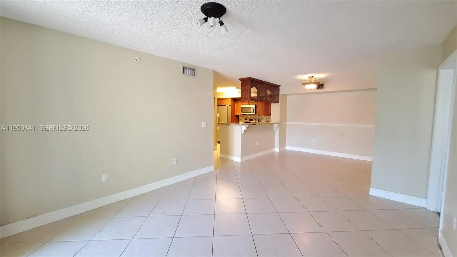 577 SW 111th Ln # 203, Pembroke Pines FL 33025 photo 3