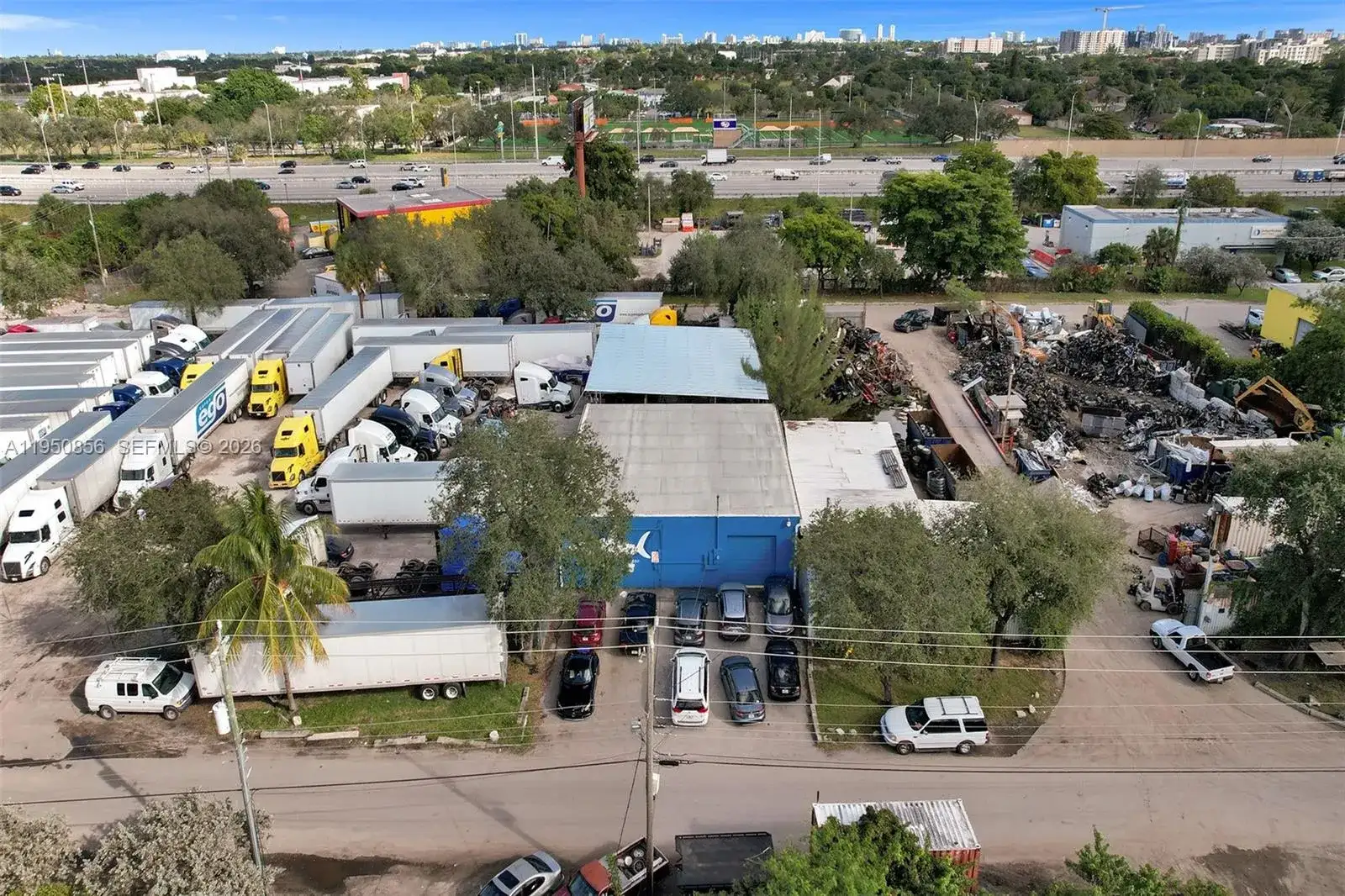 850 NW 12th Ter, Pompano Beach FL 33069 photo 2