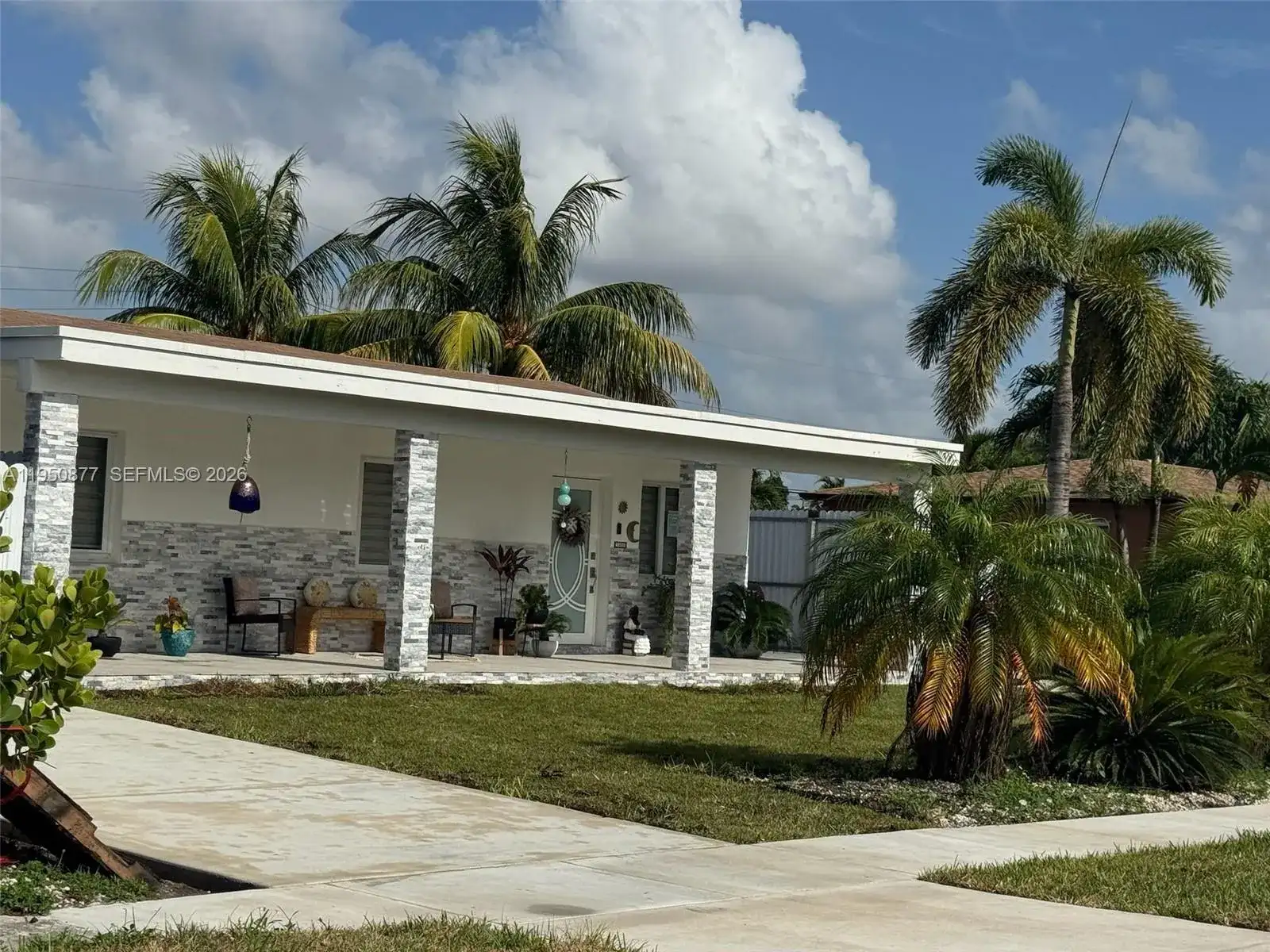 3480 E 9th Ct, Hialeah FL 33013 photo 2