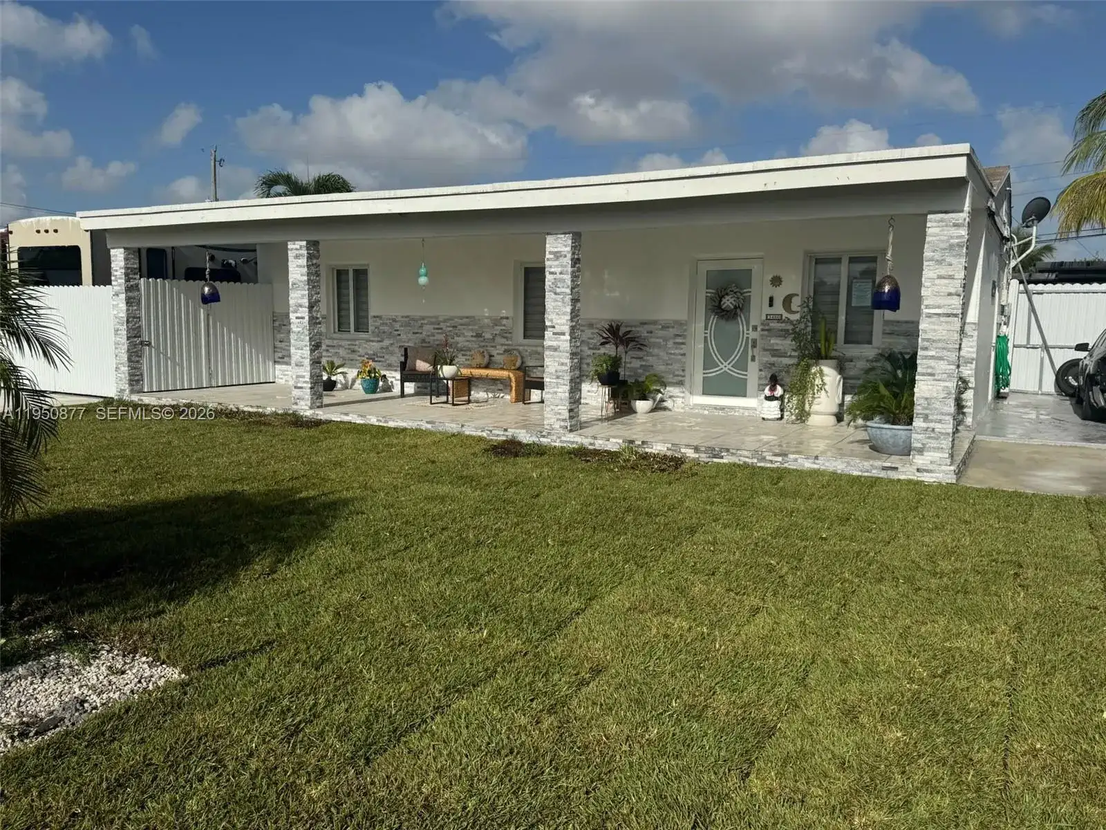 3480 E 9th Ct, Hialeah FL 33013 photo 3