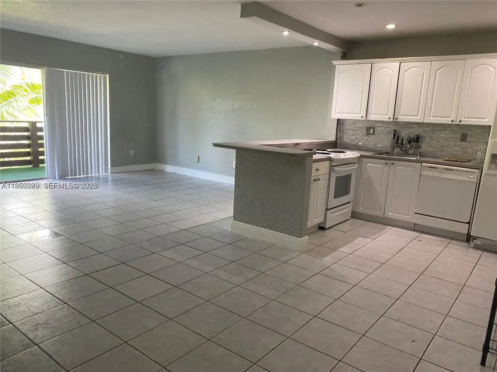 7477 SW 82nd St # C309, Miami FL 33143 photo 3
