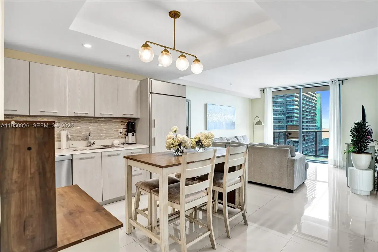 45 SW 9th St # 4004, Miami FL 33130 photo 3
