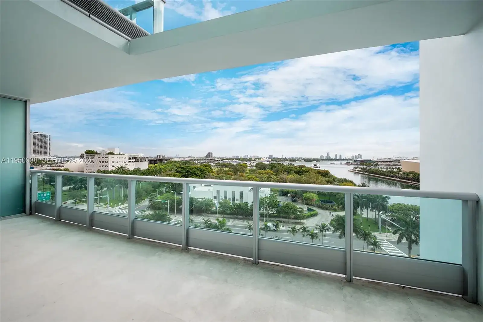 900 BISCAYNE BLVD # 909, Miami FL 33132 photo 3
