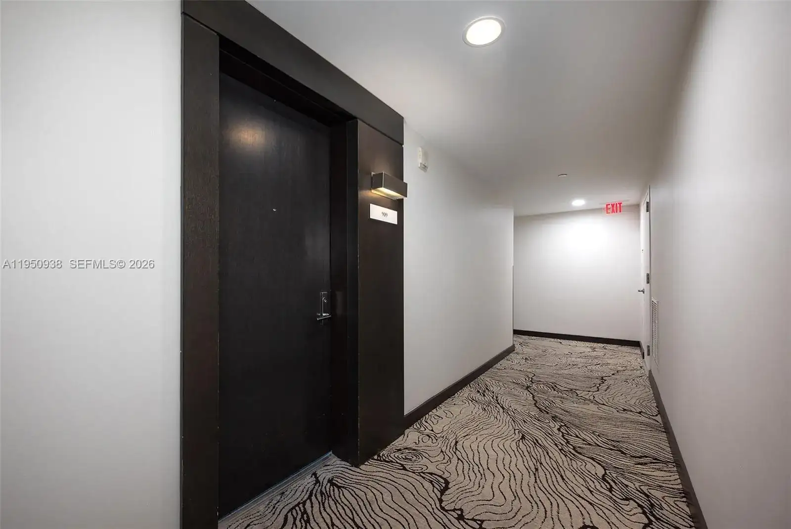 900 BISCAYNE BLVD # 909, Miami FL 33132 photo 5