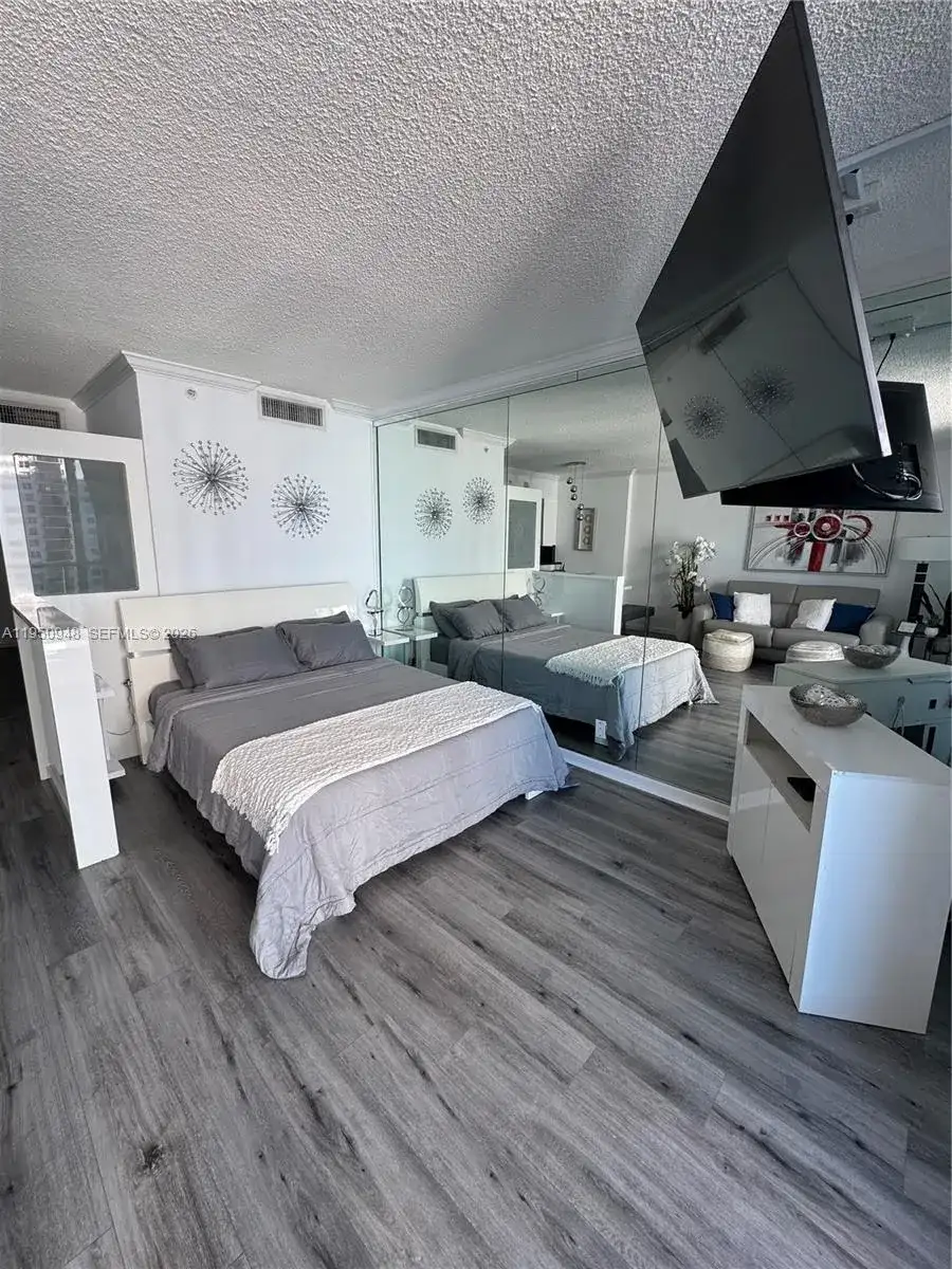 2501 S Ocean Dr # 1105, Hollywood FL 33019 photo 4