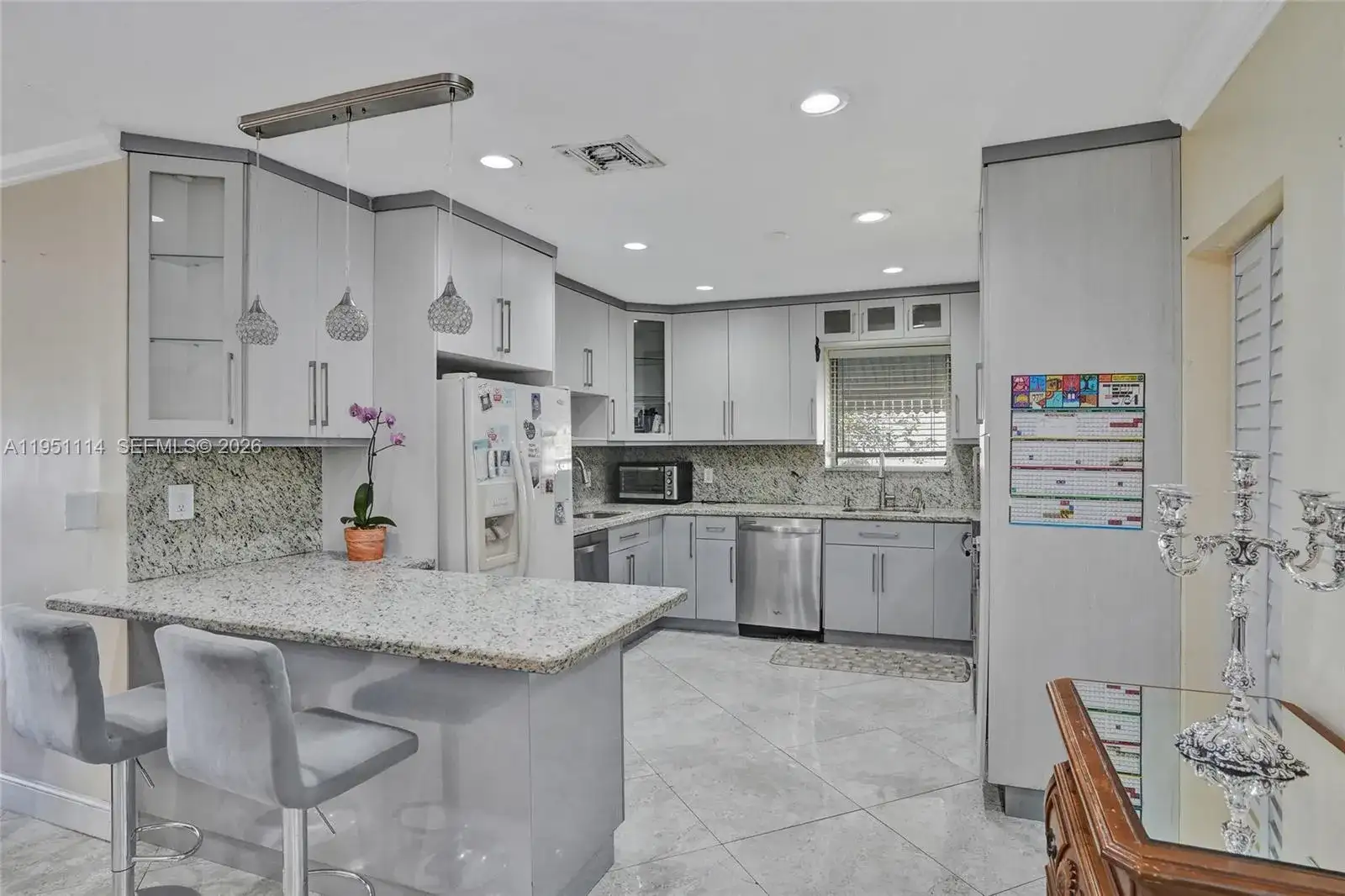 611 NE 171st St, North Miami Beach FL 33162 photo 4