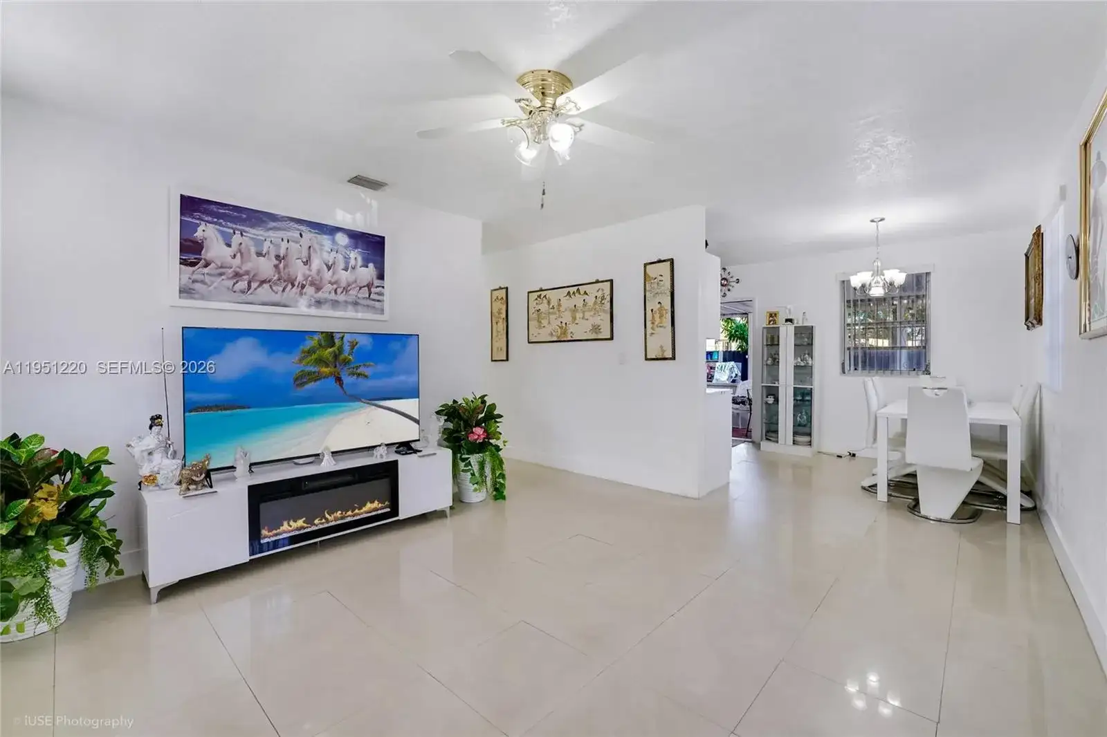 860 SE 7th Ave, Hialeah FL 33010 photo 4