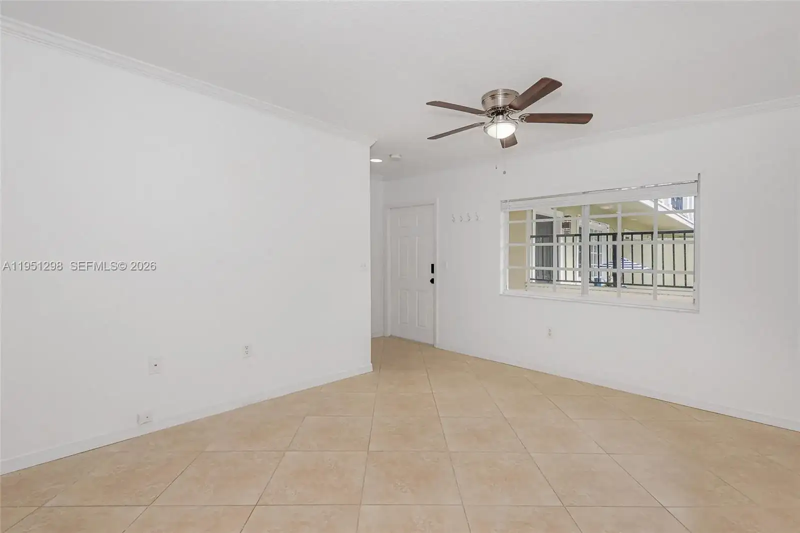 1000 Palm Trl # 6, Delray Beach FL 33483 photo 5