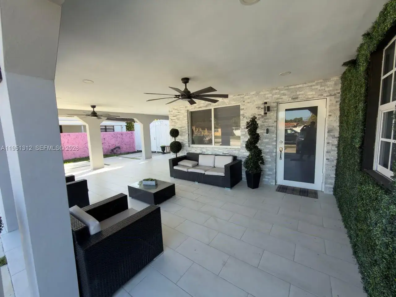224 E 42nd St, Hialeah FL 33013 photo 4