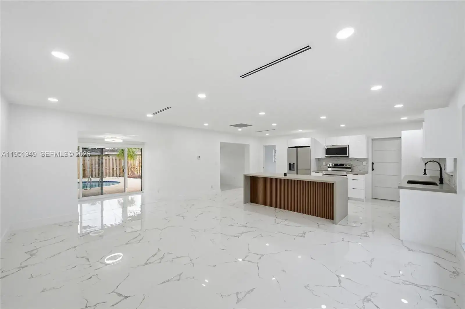 4711 NE 18th Ave, Oakland Park FL 33334 photo 3