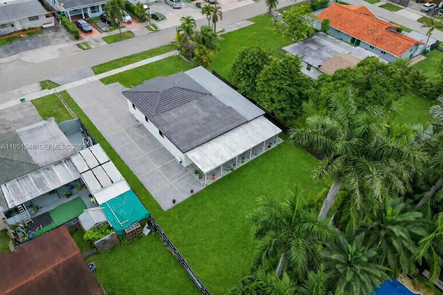 9365 SW 36th St, Miami FL 33165 photo 2