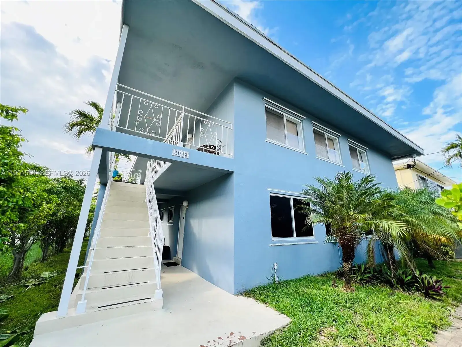 2033 Calais Dr # 8, Miami Beach FL 33141 photo 2