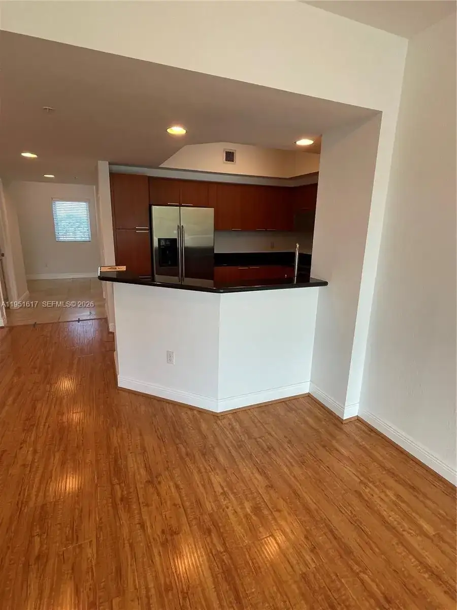 15051 ROYAL OAKS LN # 201, North Miami FL 33181 photo 4