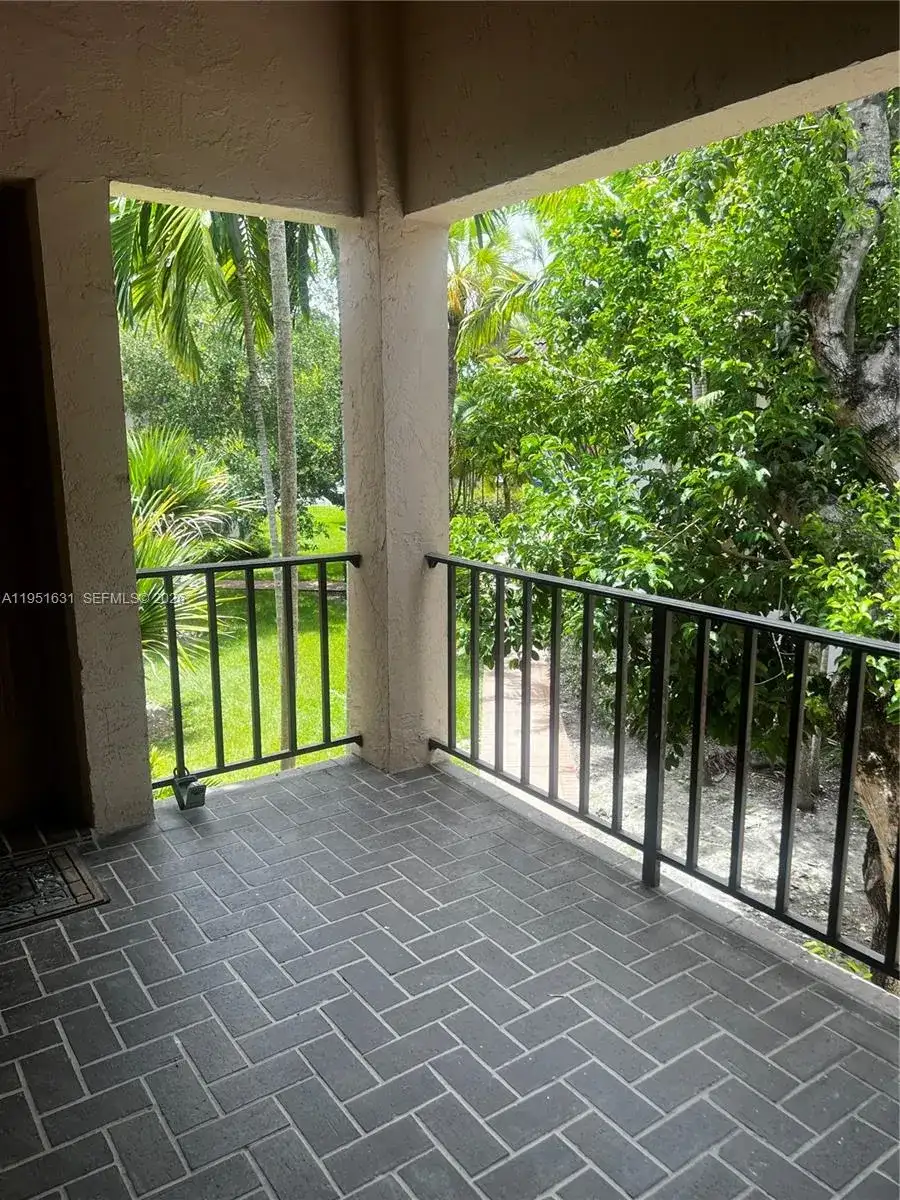 9402 SW 77th Ave # L8, Miami FL 33156 photo 3