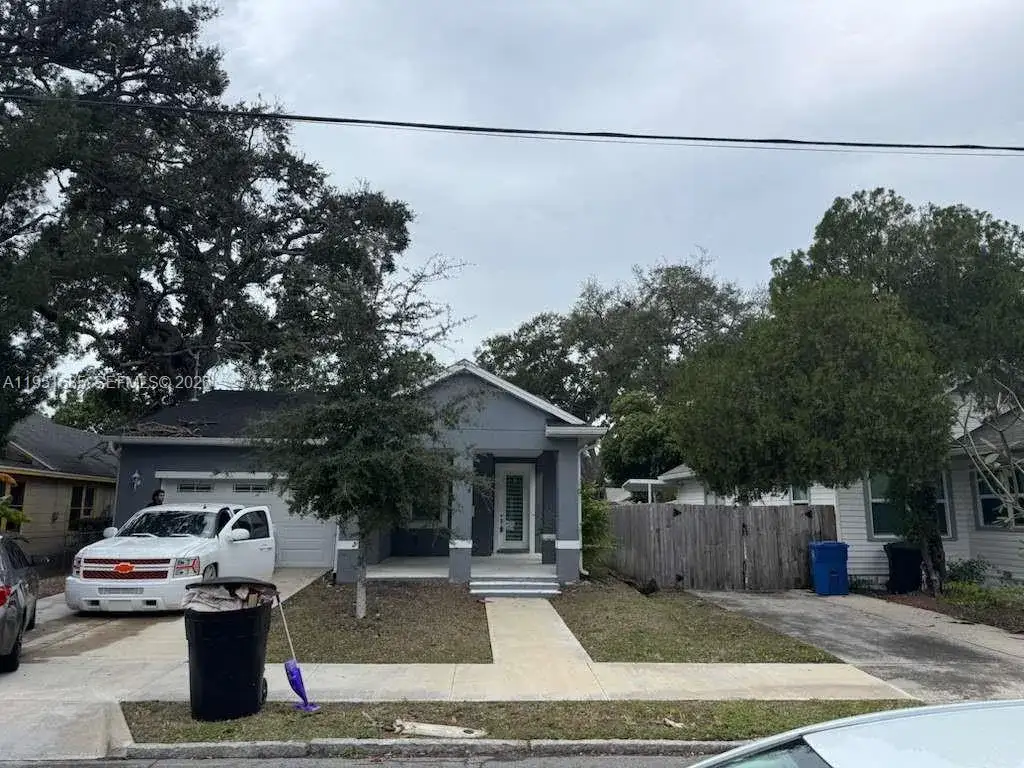 1535 13th Street, St Petersburg FL 33705 photo 2