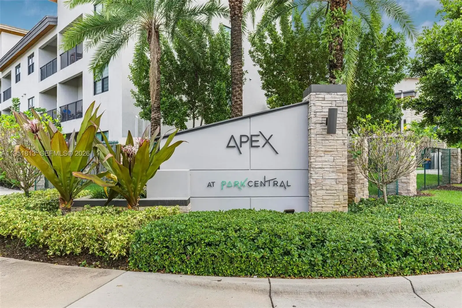 7865 NW 104th Ave # 33, Doral FL 33178 photo 2