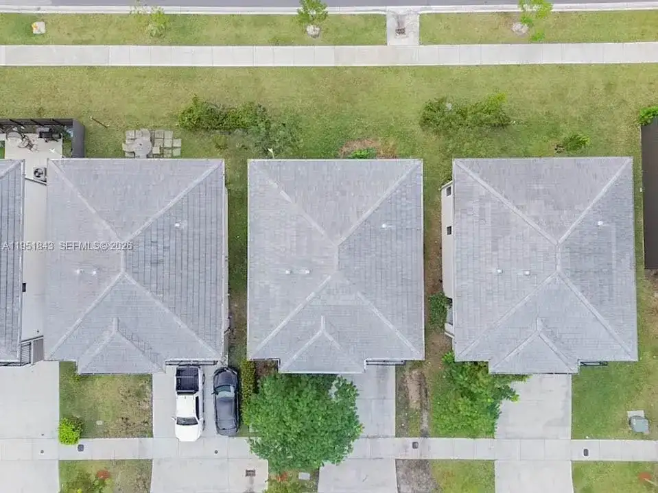 111 NW 12th Ct, Florida City FL 33034 photo 4